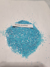 Load image into Gallery viewer, Glass Slipper 1/24