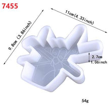 Load image into Gallery viewer, Hairstylist 3