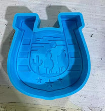 Load image into Gallery viewer, Western Horseshoe