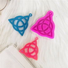 Load image into Gallery viewer, Irish Knot