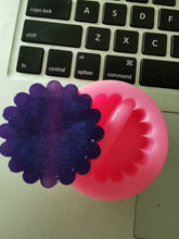 Load image into Gallery viewer, Scalloped Circle 2