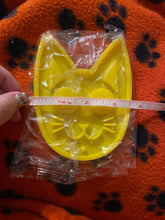 Load image into Gallery viewer, Cat