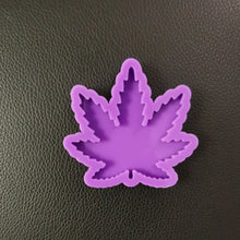 Load image into Gallery viewer, Weed Leaf
