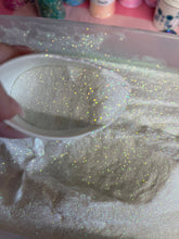 Load image into Gallery viewer, White to Yellow