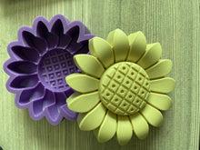Load image into Gallery viewer, Sunflower 2